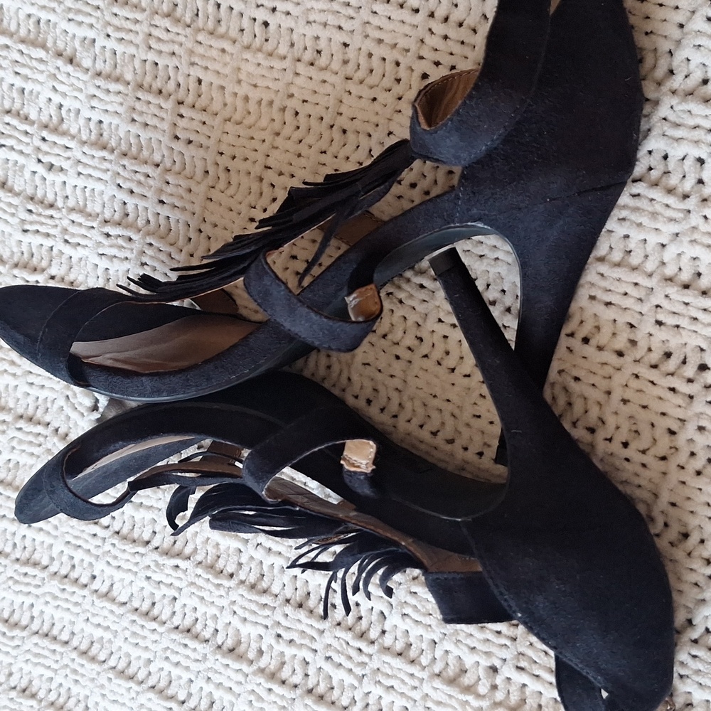 Christian Siriano Black Fringe Heels Size 7.5 NWOT - Picture 4 of 11